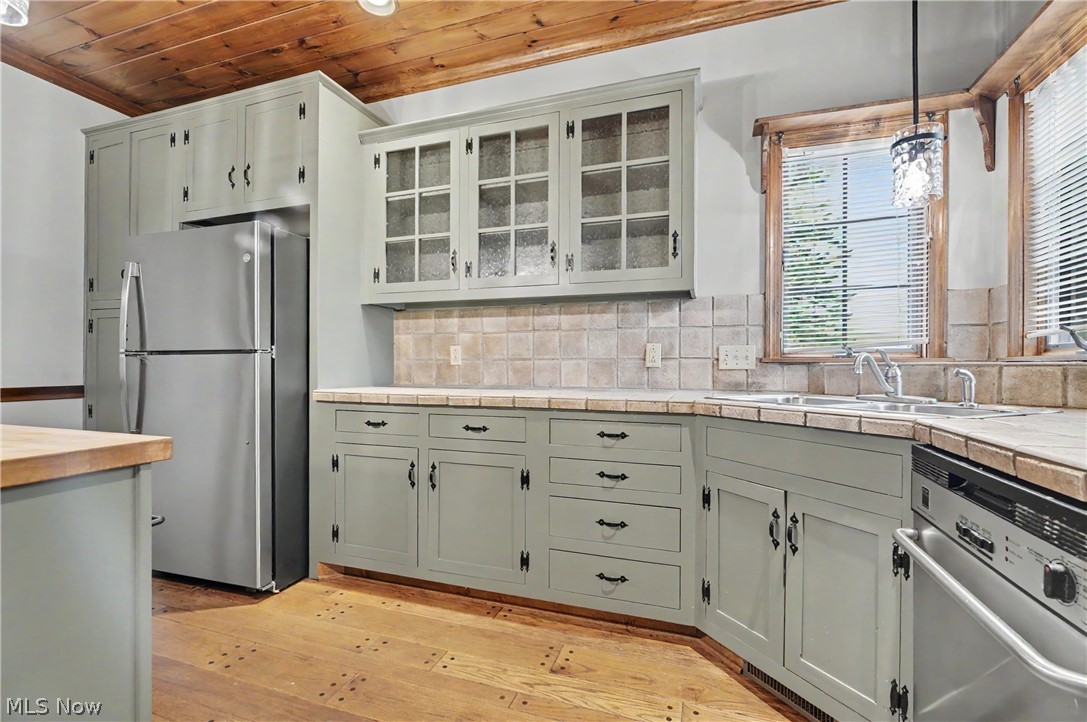 Schooner Bay - Residential