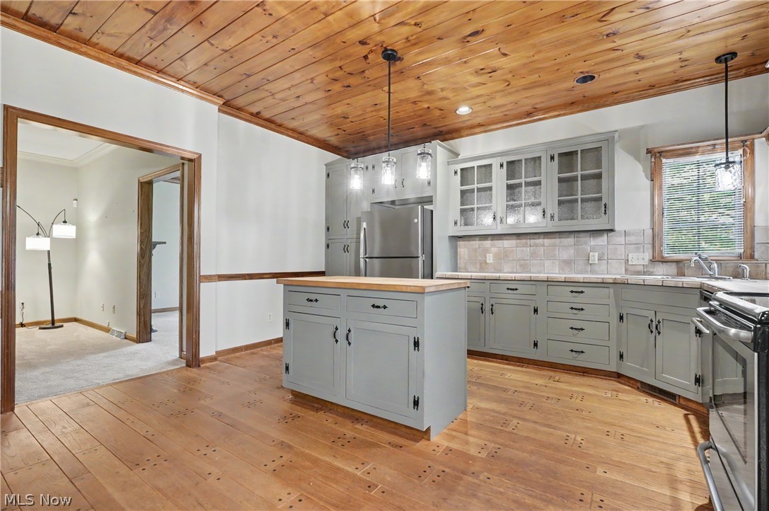 Schooner Bay - Residential