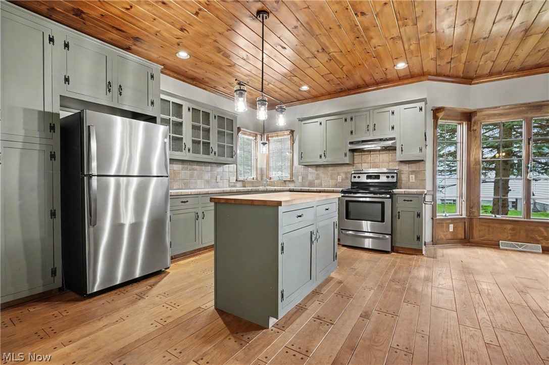 Schooner Bay - Residential