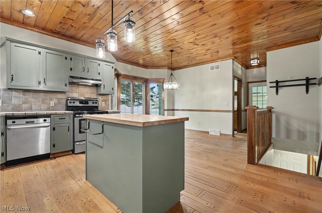 Schooner Bay - Residential