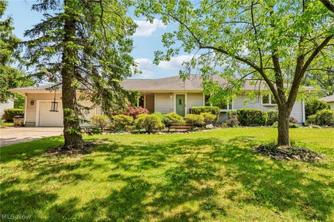 Homes For Sale - 1147 Ridgeview Drive<br/> Brunswick, OH 44212