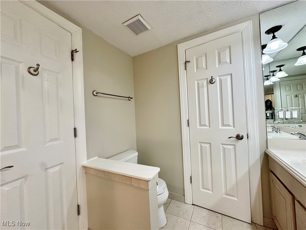 554 Meredith Lane, Cuyahoga Falls, Ohio image 16