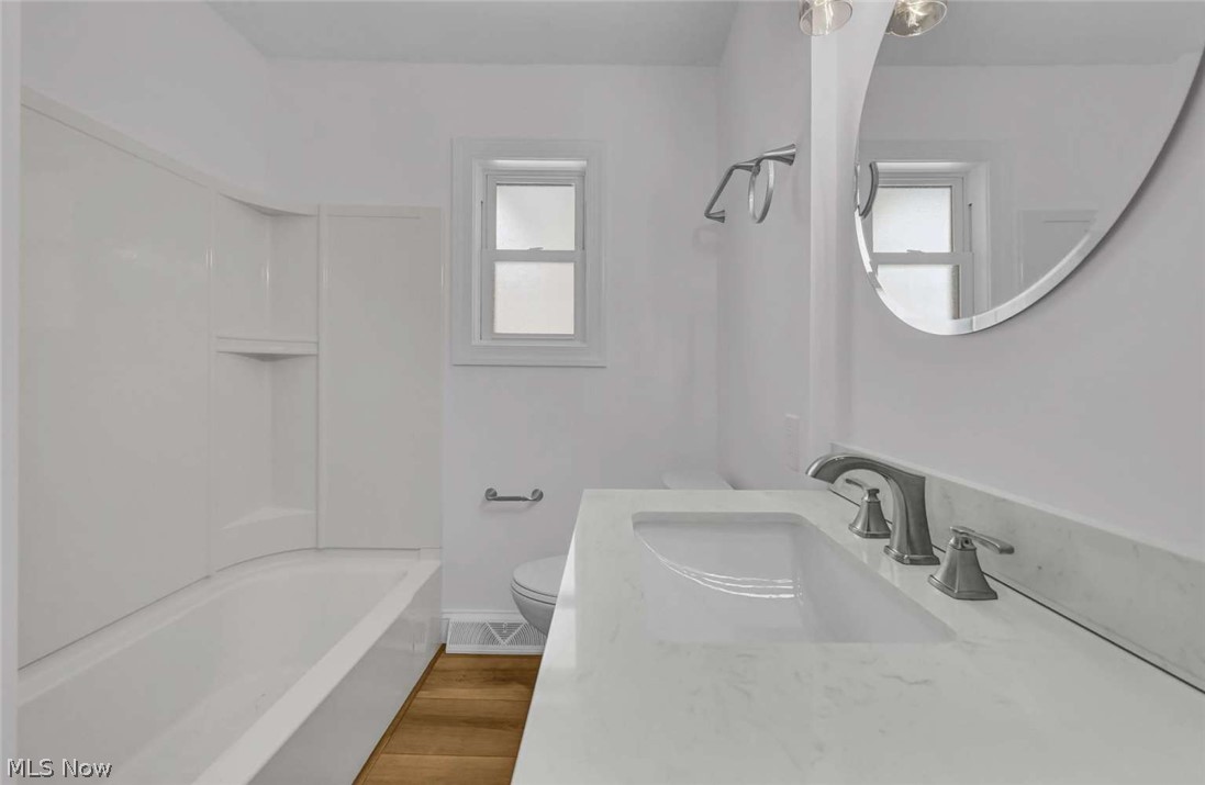 Inwood Beach 02 - Residential