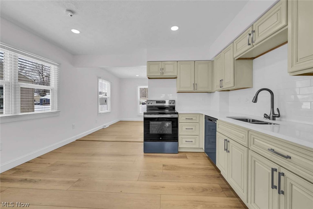 Inwood Beach 02 - Residential