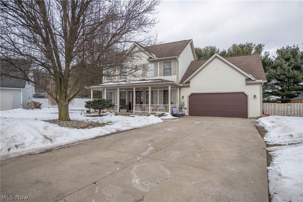 Photo of 680 Willow Dale Street NW, Bolivar, OH 44612 (MLS # 5186090)
