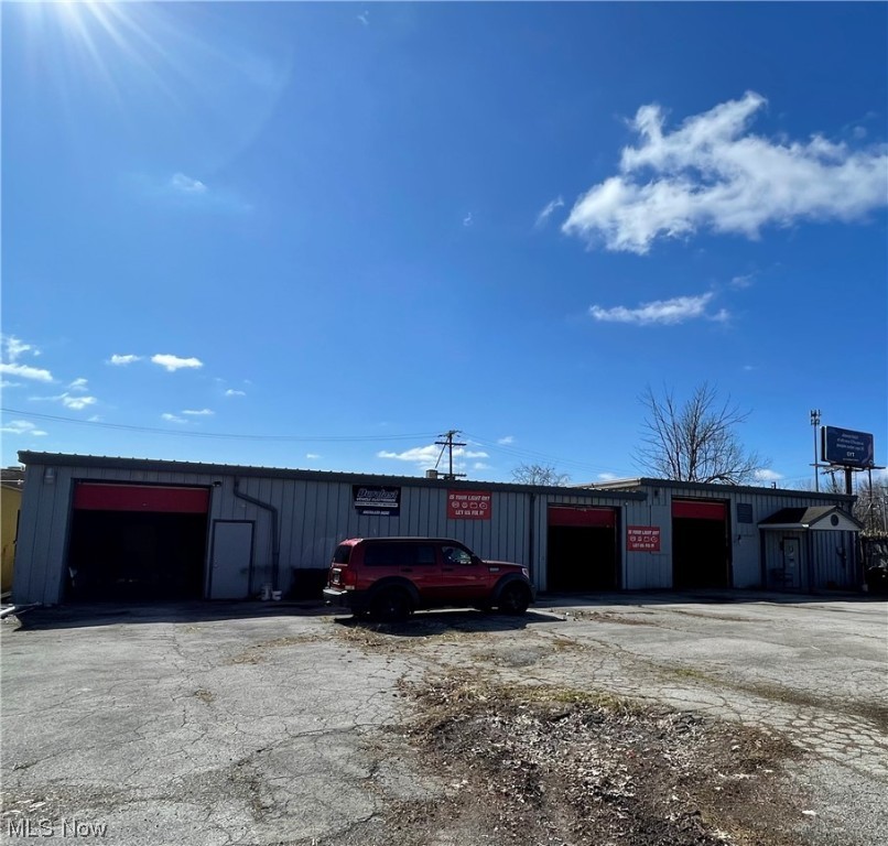 Oakland Heights - Commercial Sale