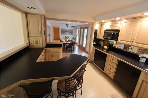 Tiny photo for 915 Nautical Drive, Vermilion, OH 44089 (MLS # 5210038)