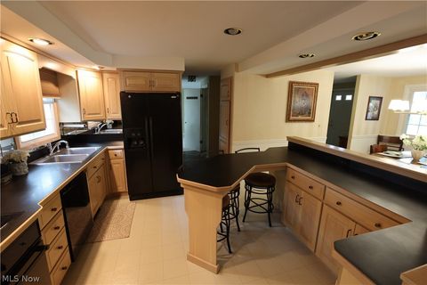 Tiny photo for 915 Nautical Drive, Vermilion, OH 44089 (MLS # 5210038)