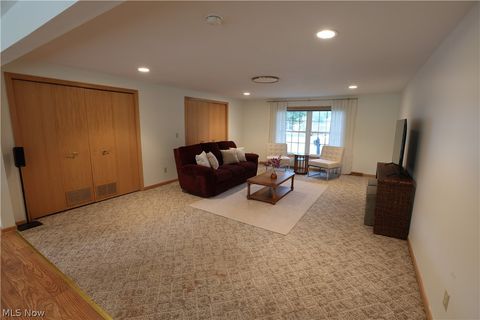 Tiny photo for 915 Nautical Drive, Vermilion, OH 44089 (MLS # 5210038)