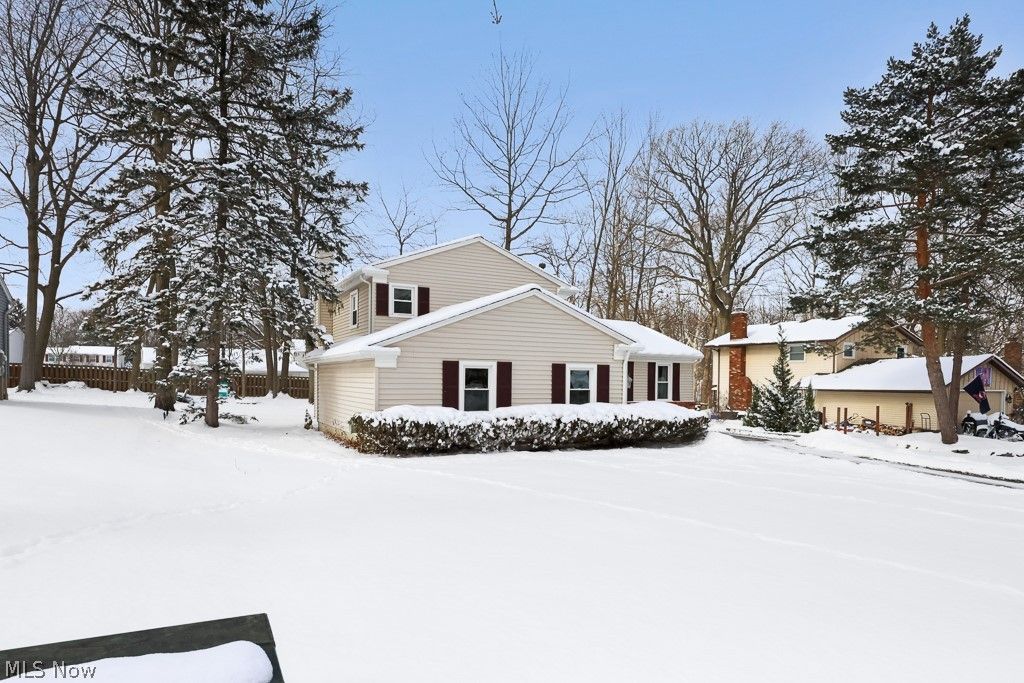 Photo of 983 W Abbey Drive, Medina, OH 44256 (MLS # 5188779)