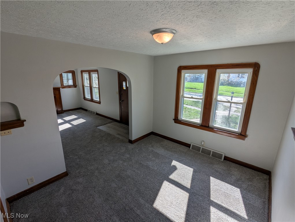 3433 Reid Avenue, Lorain, Ohio image 6