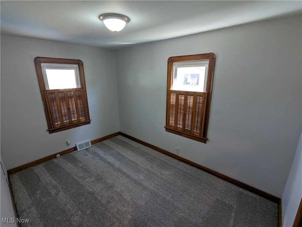 3433 Reid Avenue, Lorain, Ohio image 9