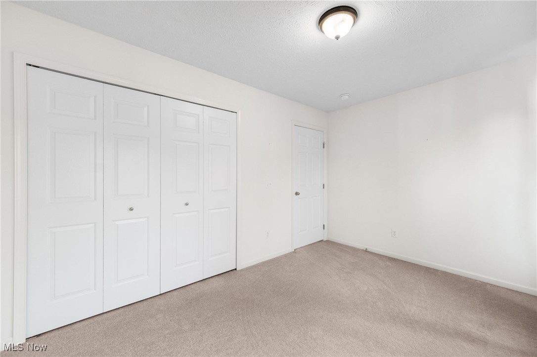 Sandstone Rdg Tr 5 Ph 2 - Residential Lease