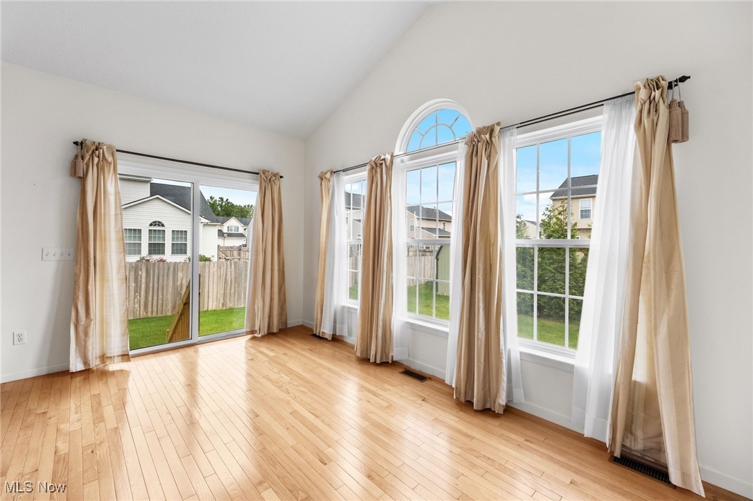 Sandstone Rdg Tr 5 Ph 2 - Residential Lease