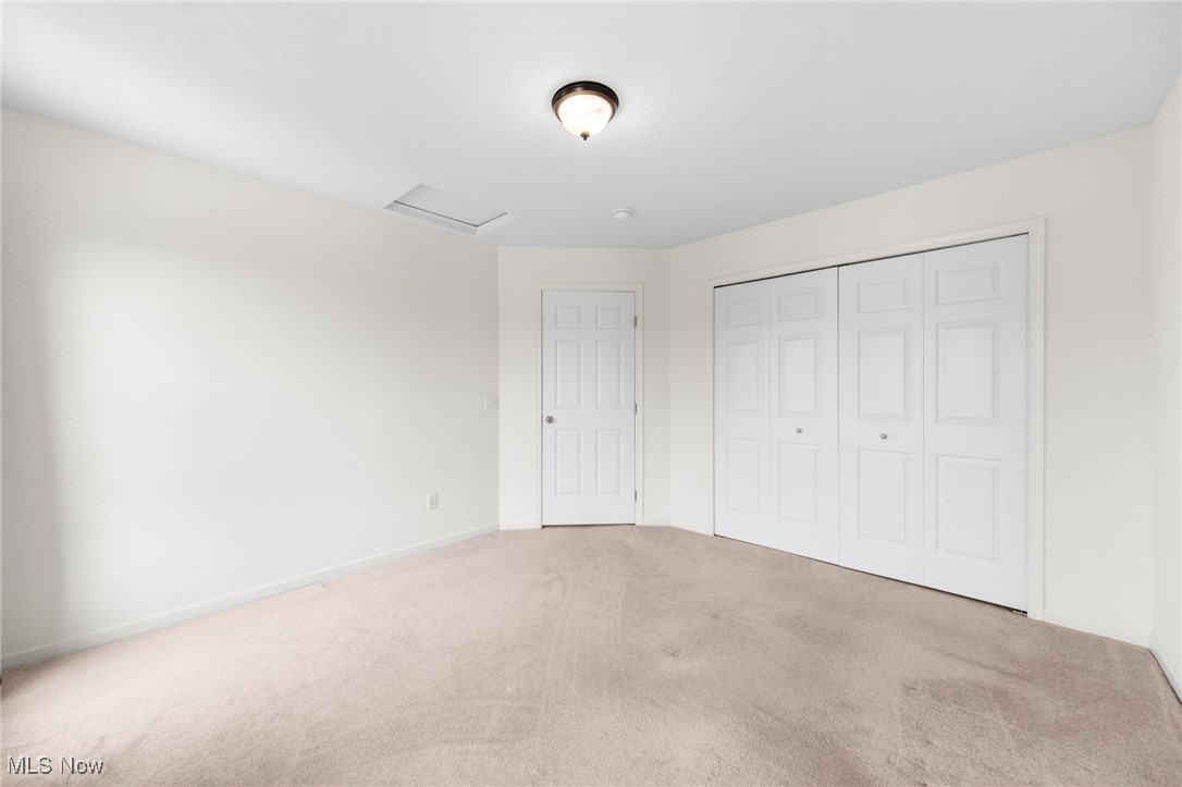 Sandstone Rdg Tr 5 Ph 2 - Residential Lease