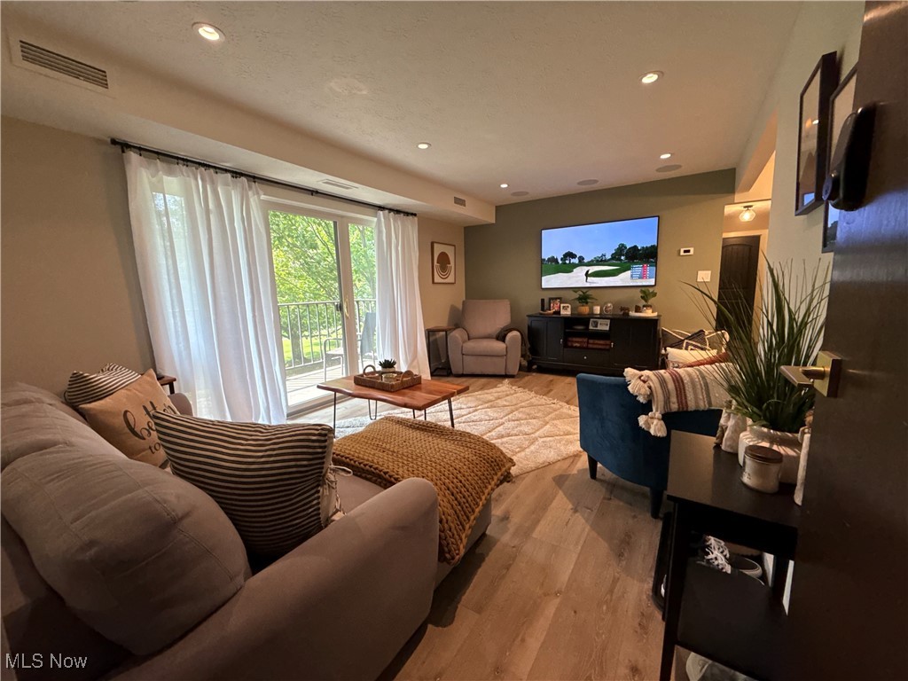 Meadows Ph Condos - Residential