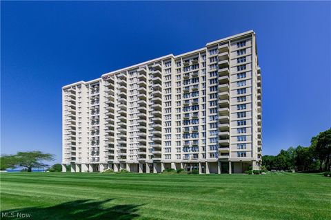 Tiny photo for 1 Lakeshore Boulevard, Bratenahl, OH 44108 (MLS # 5190017)