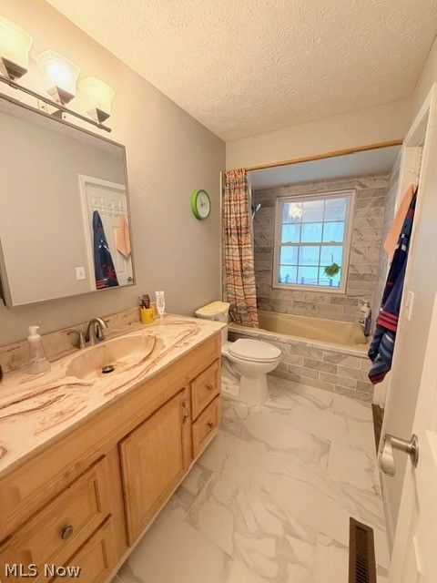 Tiny photo for 18221 Quinn Road, Chagrin Falls, OH 44023 (MLS # 5202326)