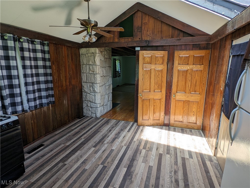 1970 E County Line Road, Mineral Ridge, Ohio image 13