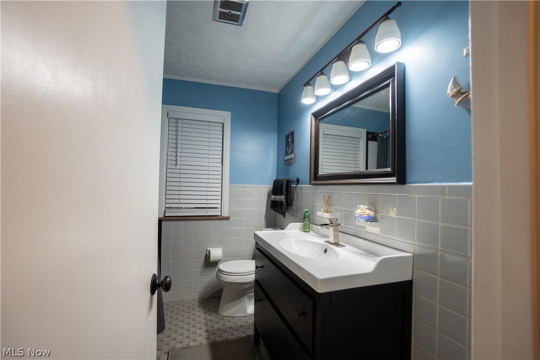 Taft & Blackmans Kew Gardens Sub - Residential