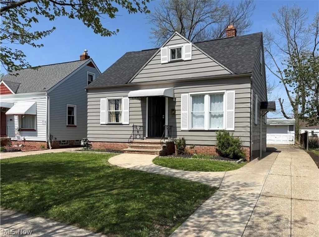 Photo of 4606 Lincoln Avenue, Parma, OH 44134 (MLS # 5214295)