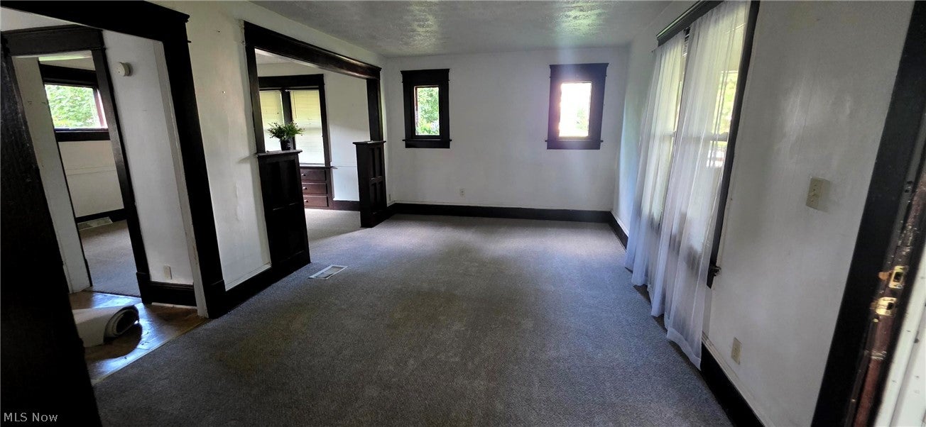 382 W Cedar Street