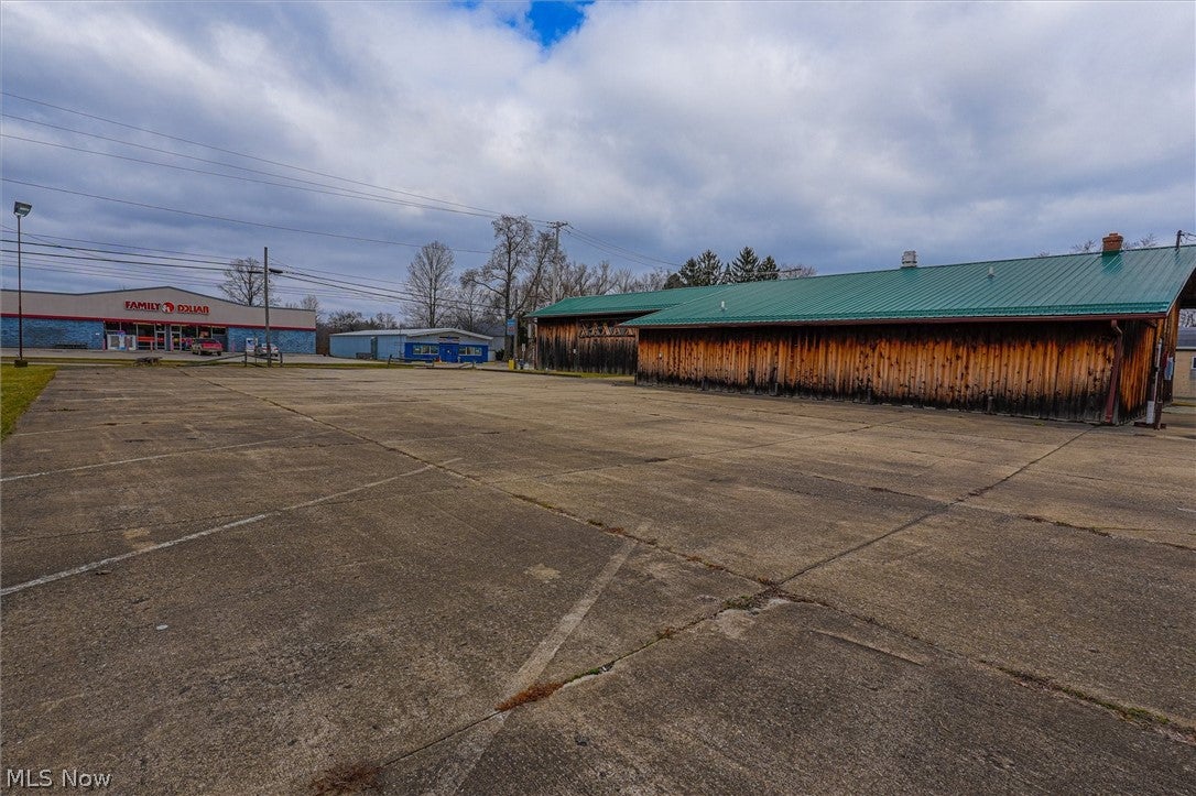 380 E Main