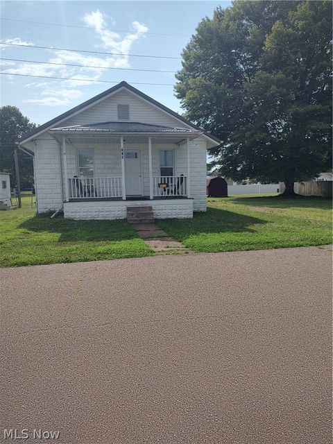 Homes For Sale - 602 Oxford Avenue<br/> Tuscarawas County, Newcomerstown, OH 43832