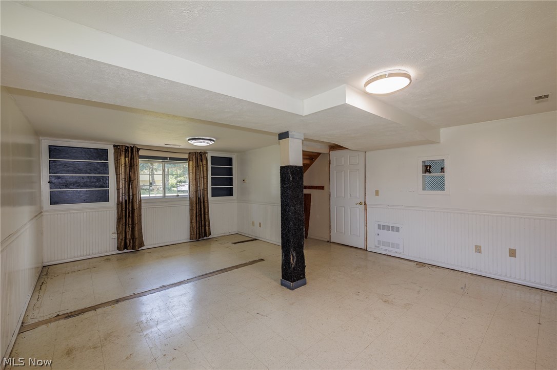 Lake Breeze - Residential