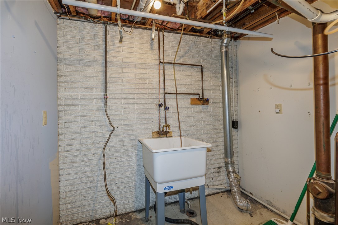 Lake Breeze - Residential