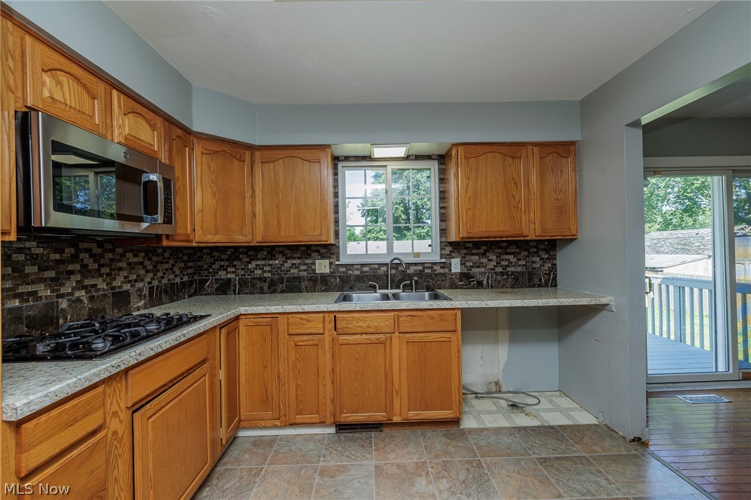 Lake Breeze - Residential