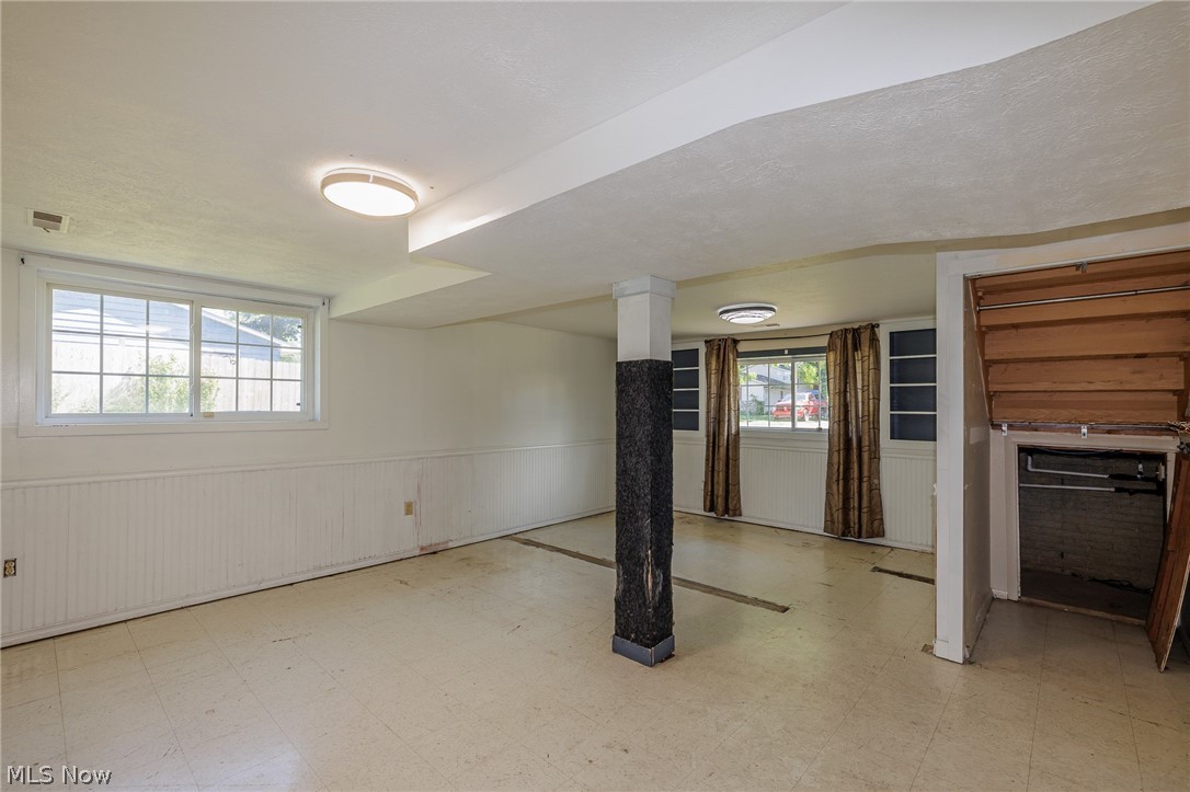 Lake Breeze - Residential