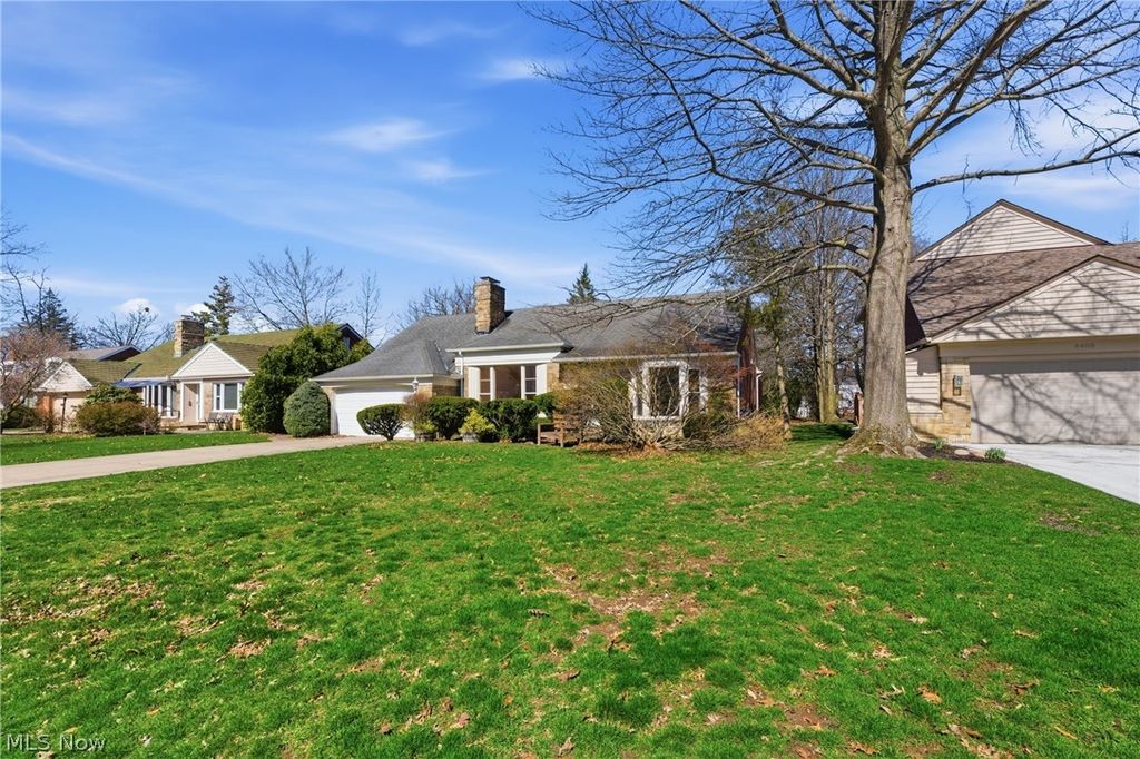 Photo of 4391 Churchill Blvd, University Heights, OH 44118 (MLS # 5192935)