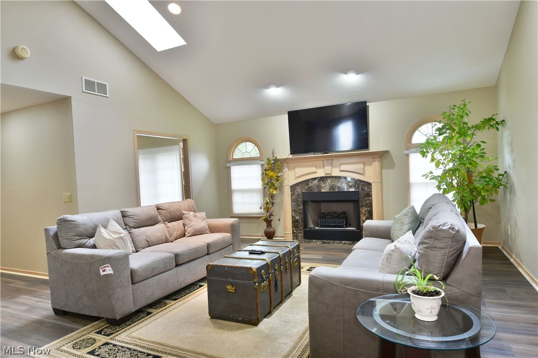 Olde Stone Crossing Condo - Residential