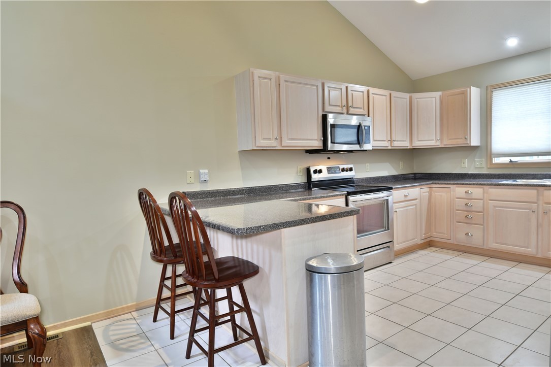 Olde Stone Crossing Condo - Residential