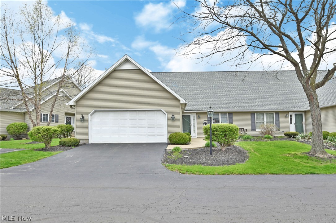 Olde Stone Crossing Condo - Residential