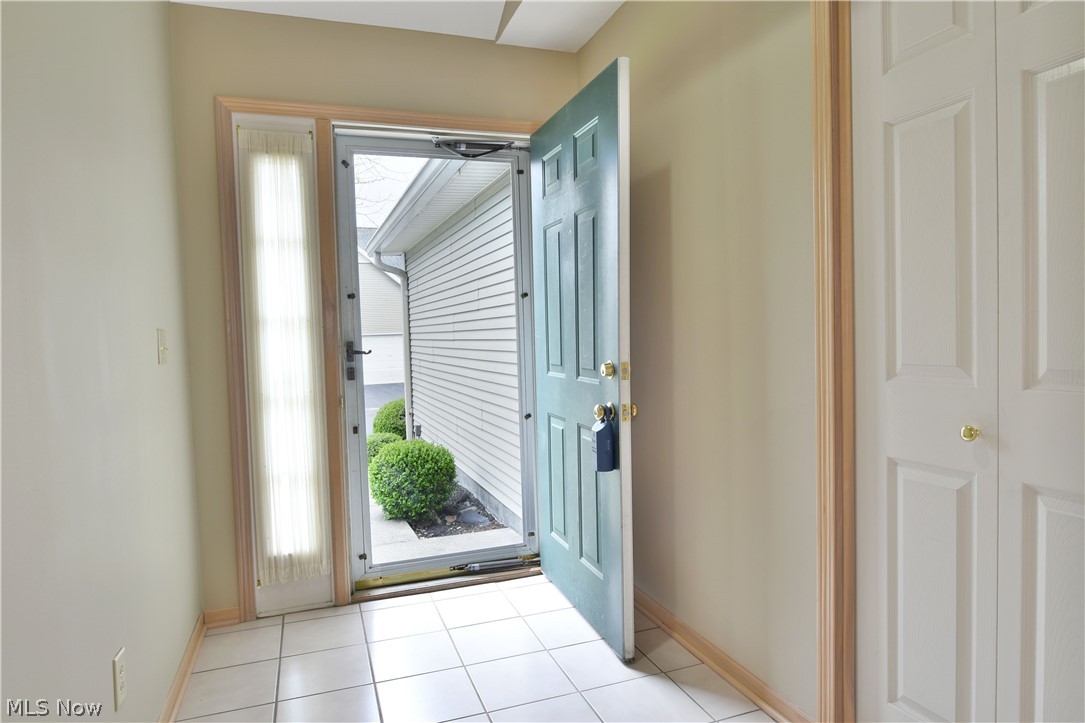 Olde Stone Crossing Condo - Residential