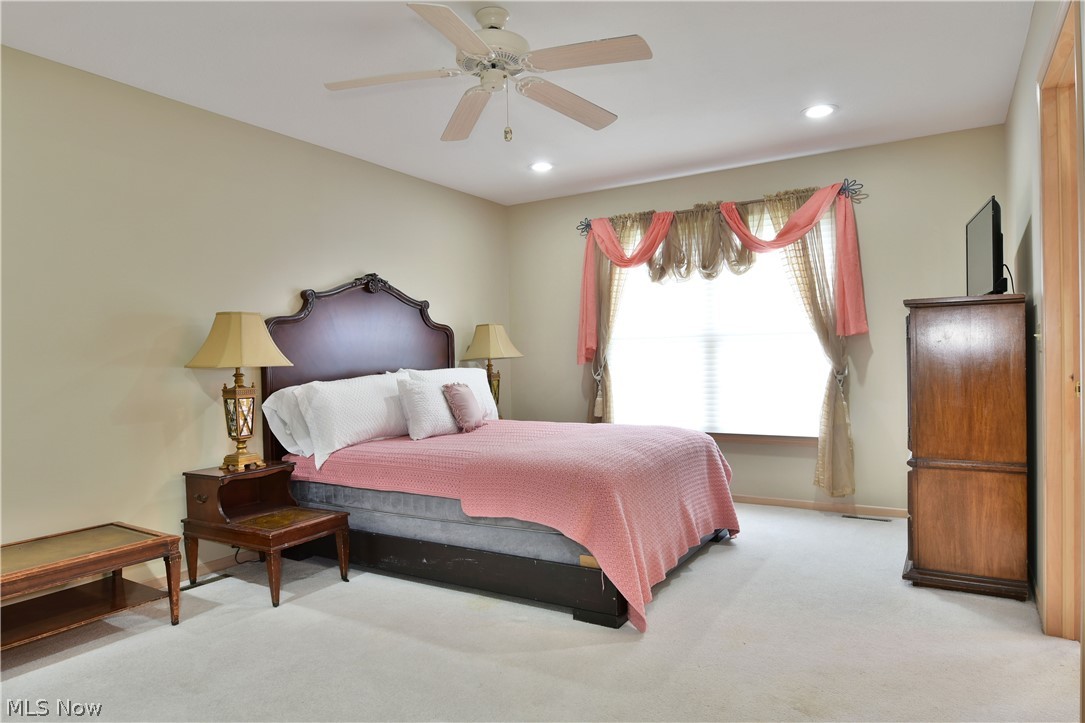 Olde Stone Crossing Condo - Residential