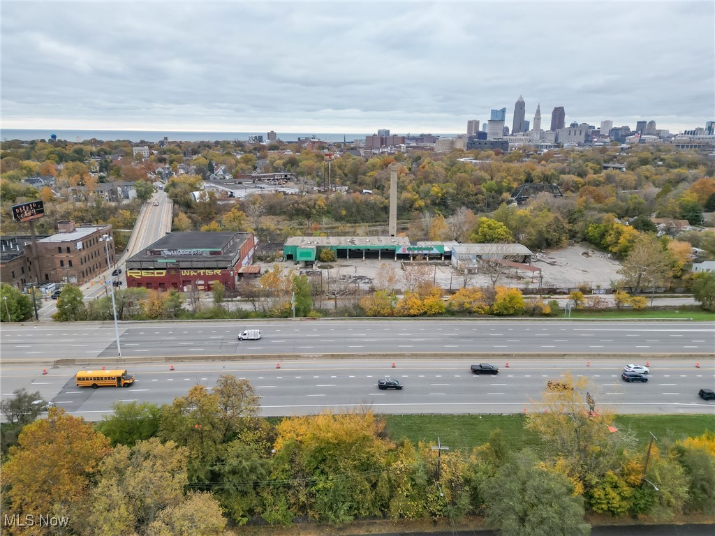 Hiram Stones Add - Commercial Sale