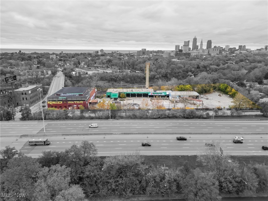 Hiram Stones Add - Commercial Sale