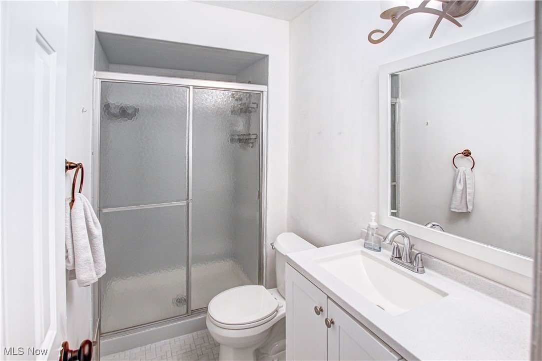 5880 Deepwood Trail, Solon, Ohio image 24
