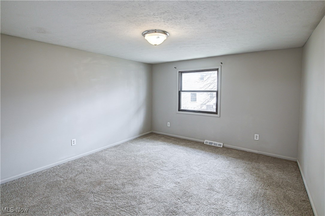 5880 Deepwood Trail, Solon, Ohio image 30