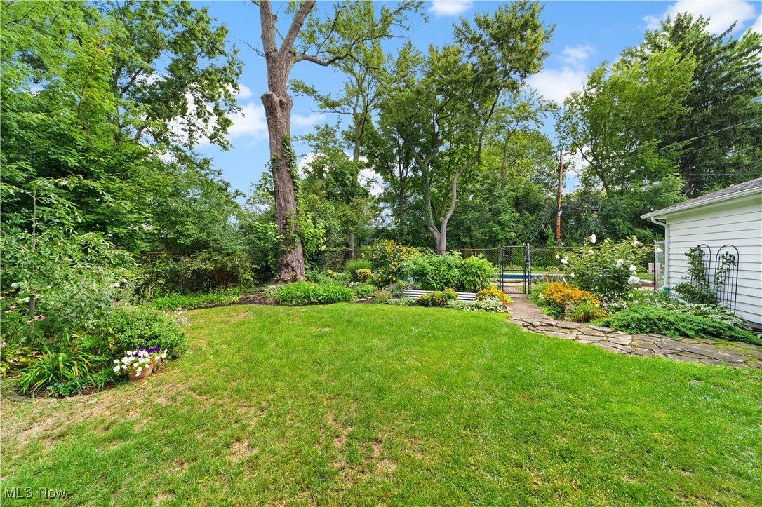 2475 Wellington Road, Cleveland Heights, Ohio image 43