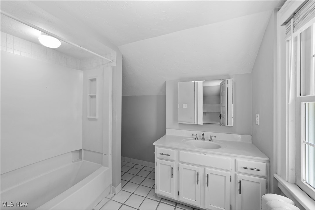 2475 Wellington Road, Cleveland Heights, Ohio image 26