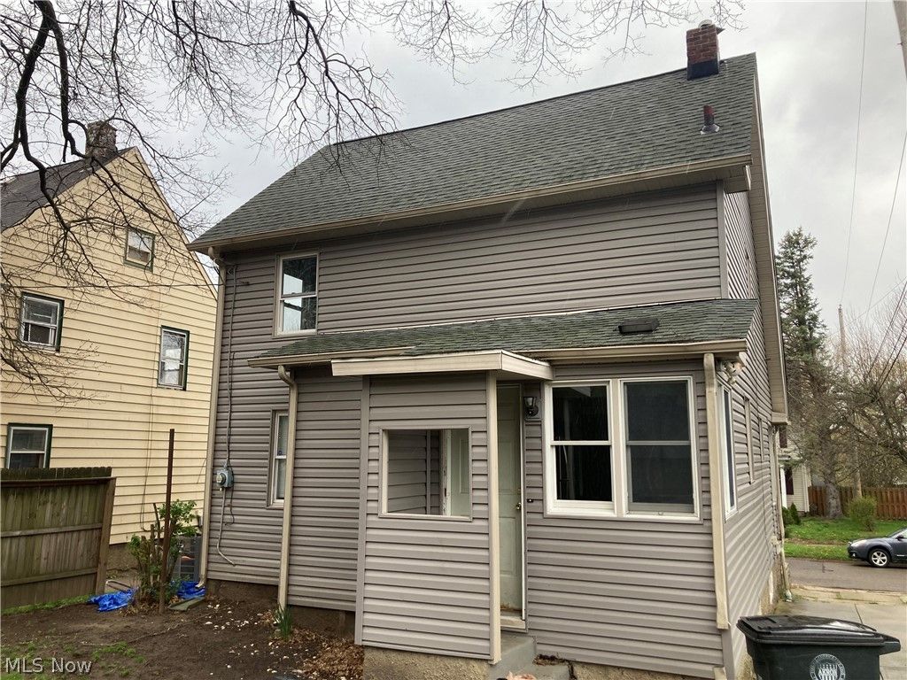 Photo of 1499 Beardsley Street, Akron, OH 44301 (MLS # 5201079)