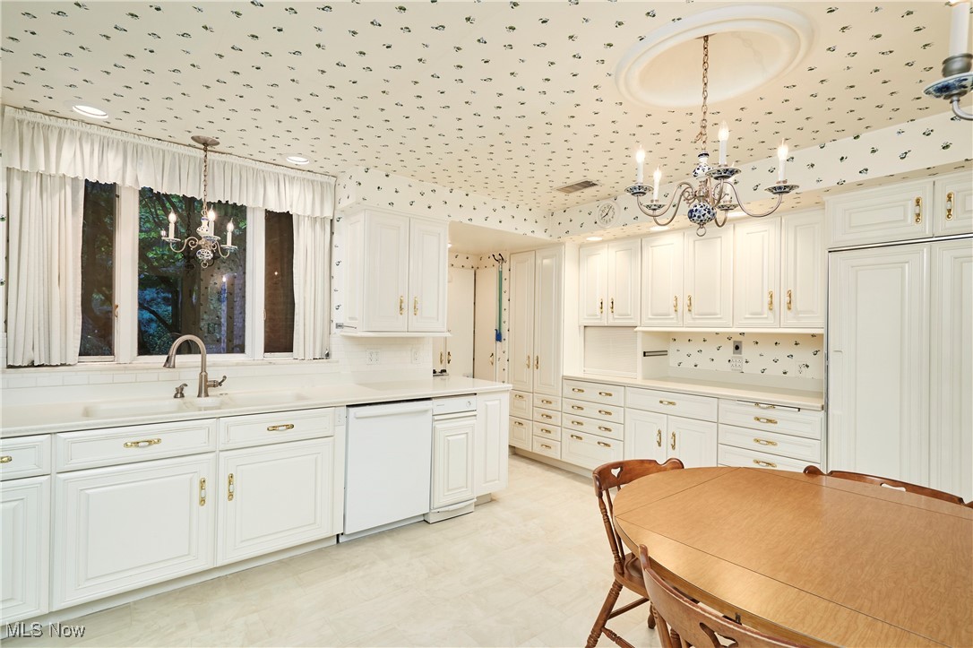 48 S Wheaton Road, Akron, Ohio image 30