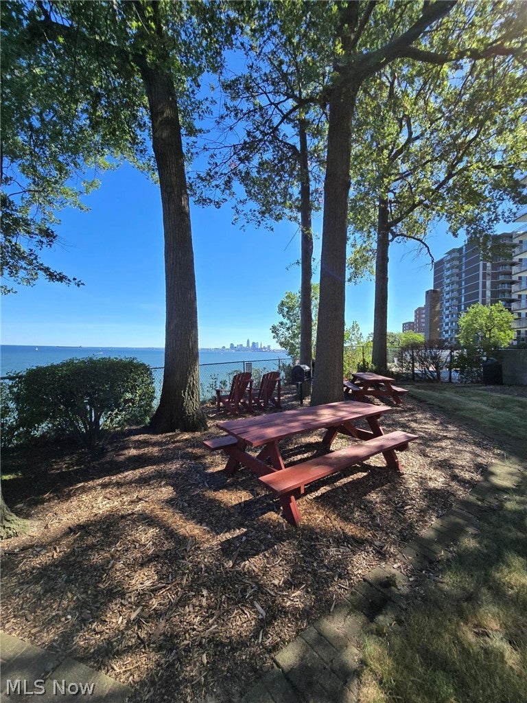 12500 Edgewater Drive 202