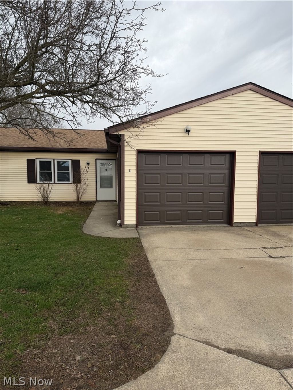 Photo of 122 Royal Crest Dr Dr, Seville, OH 44273 (MLS # 5200419)