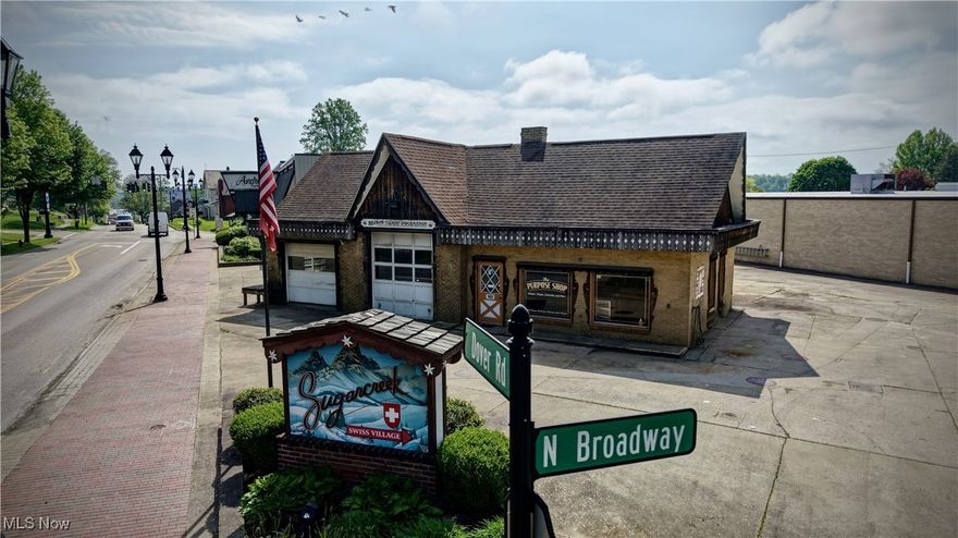 High traffic count with a side and main street access. Would make a great quick lube station with access on Broadway st. and Dover rd. 3 phase electric available, office space and 2 exterior restrooms as well as some storage in the upper level. 90'x108' Lot and over 2,000 sq. ft. of space and 4 overhead doors. Retail or office space, it should work for both