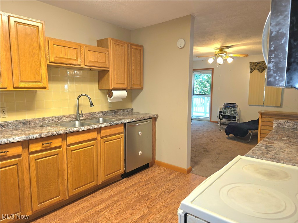 Dixie Terrace Adn - Residential